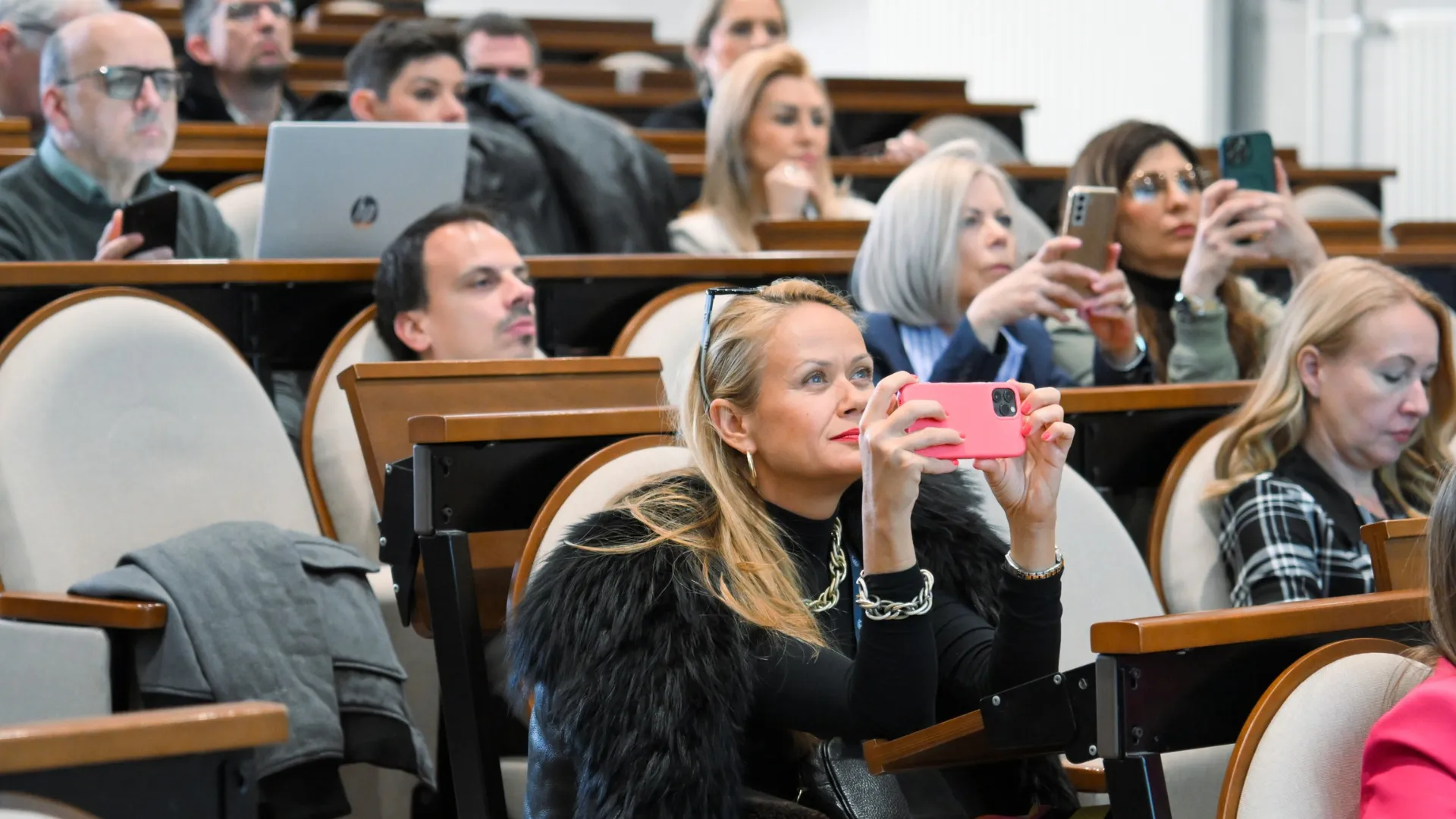 ICOOLAW 2027 – Prethodni Kongres – fotografija 11 ICOOLAW 2027 – Atmosfera sa prethodnog Kongresa – fotografija 11